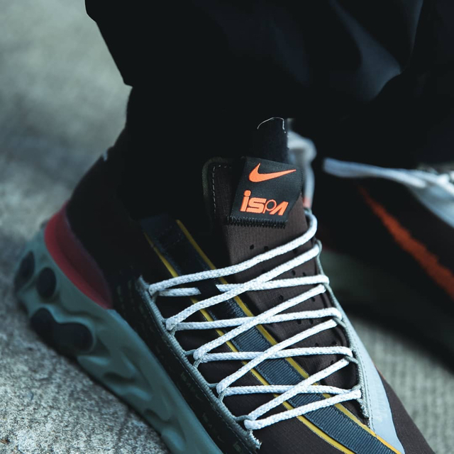 nike react ispa lacing