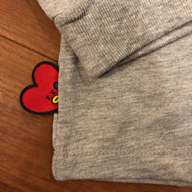 HUNT✖︎BT21 TATA 長袖Tシャツ　大きめ レディースのトップス(Tシャツ(長袖/七分))の商品写真