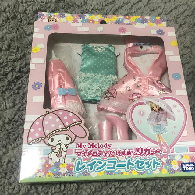 リカちゃん　マイメロディレインコート エンタメ/ホビーのおもちゃ/ぬいぐるみ(キャラクターグッズ)の商品写真