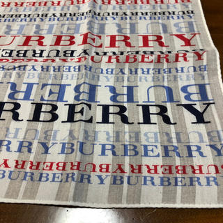バーバリー(BURBERRY)のバーバリー Burberry 白ロゴだらけハンカチ大きい(ハンカチ)