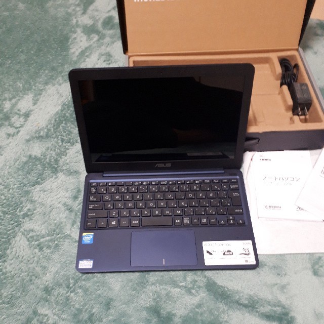 asus x205t