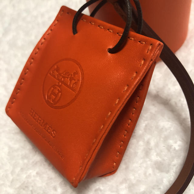 Hermes(エルメス)のサックオランジュ エルメス レディースのアクセサリー(チャーム)の商品写真