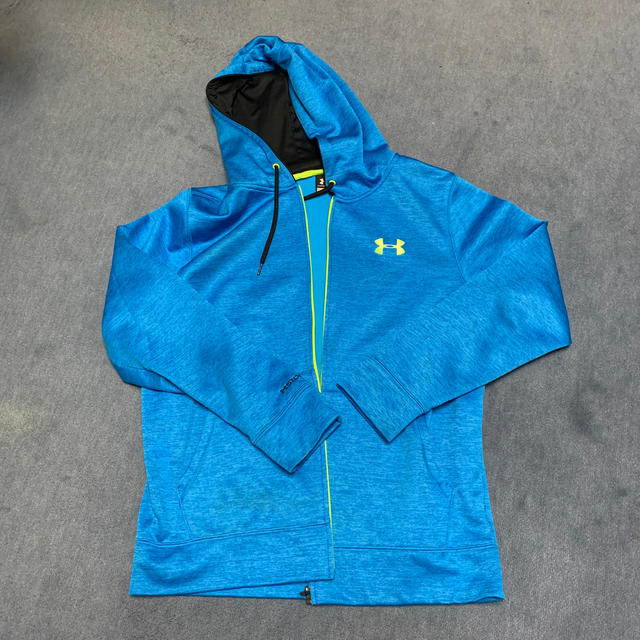 UNDER ARMOUR(アンダーアーマー)のアンダーアーマー　パーカー メンズのトップス(パーカー)の商品写真