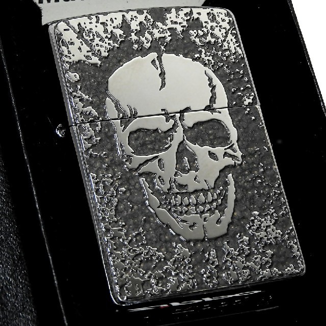 ZIPPO(ジッポー)の送料無料☆zippo☆両面加工☆スカル＆ボーン☆グレーブラック☆ジッポ メンズのファッション小物(タバコグッズ)の商品写真