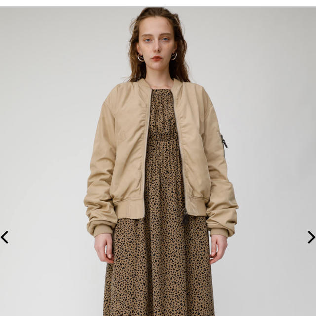 moussy(マウジー)のVintaga MA1 MOUSSY 新品タグ付き　ベージュ レディースのジャケット/アウター(ブルゾン)の商品写真