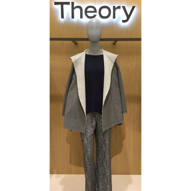 theory(セオリー)のTheory リバーシブルショート丈コート 定価7.5万円 レディースのジャケット/アウター(ピーコート)の商品写真