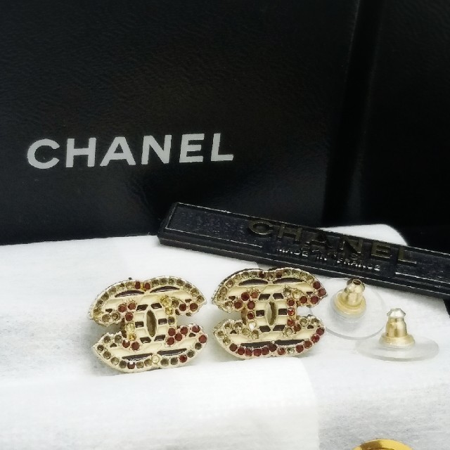 CHANEL(シャネル)のCHANELシャネル　ピアス レディースのアクセサリー(ピアス)の商品写真