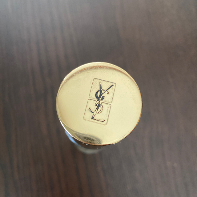 Yves Saint Laurent Beaute(イヴサンローランボーテ)のイヴ・サンローラン　ラディアント タッチ ブラープライマー コスメ/美容のベースメイク/化粧品(化粧下地)の商品写真