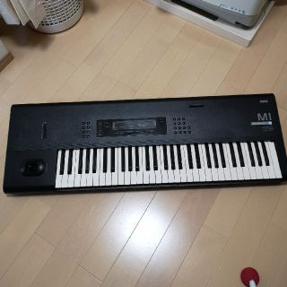 コルグ(KORG)のKORG M1(電子ピアノ)