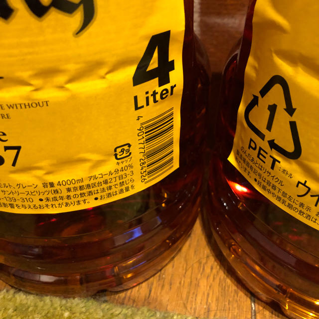 サントリー(サントリー)の角ウィスキー　4L 2本　 食品/飲料/酒の酒(ウイスキー)の商品写真