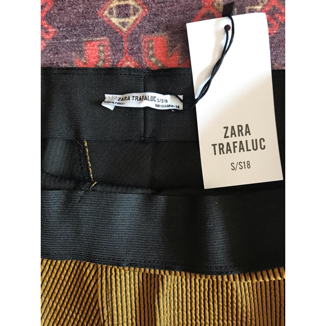 ZARA(ザラ)の【最終値下げ】ZARA アシンメトリージャガードスカート トップス セットアップ レディースのレディース その他(セット/コーデ)の商品写真