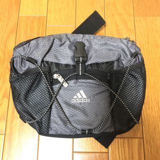 アディダス(adidas)のadidas ウエストポーチ　専用(ボディバッグ/ウエストポーチ)