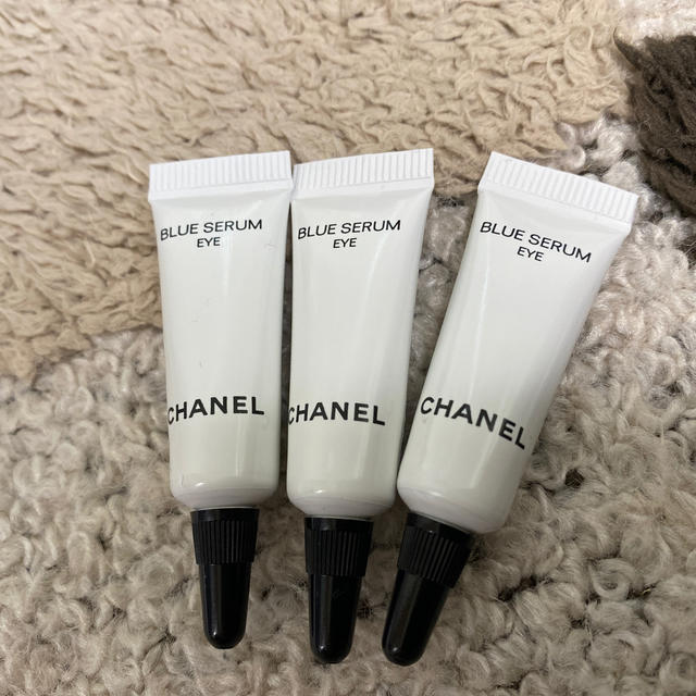 CHANEL(シャネル)のシャネル　ブルーセラムアイ　サンプル　3個セット コスメ/美容のスキンケア/基礎化粧品(アイケア/アイクリーム)の商品写真