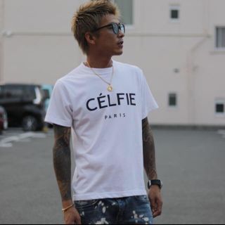 ダブル(DOWBL)の送料無料　新品未使用　CELFIE Tシャツ　セルフィー　ホワイトL(Tシャツ/カットソー(半袖/袖なし))