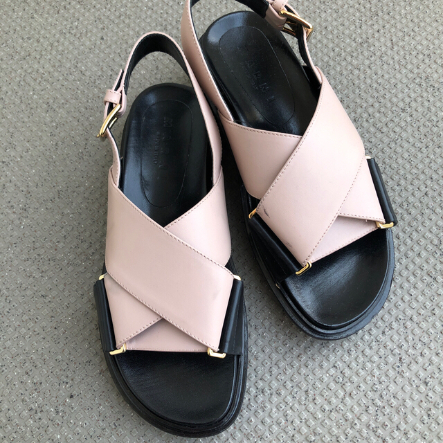 オンラインショップ Marni - 専用出品 marni フスベッドサンダル