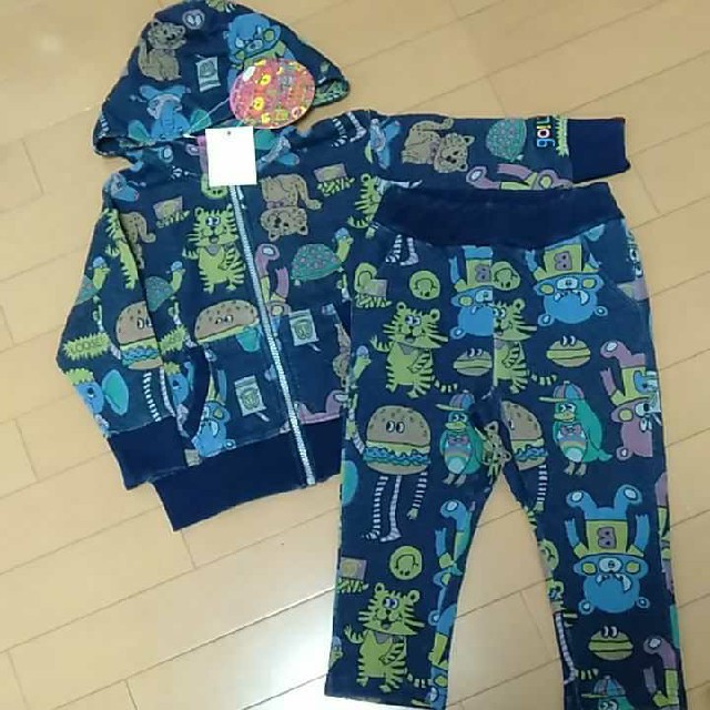 JAM(ジャム)のクレイジーゴーゴー　★新品＊セットアップ　100〜105 キッズ/ベビー/マタニティのキッズ服男の子用(90cm~)(ジャケット/上着)の商品写真