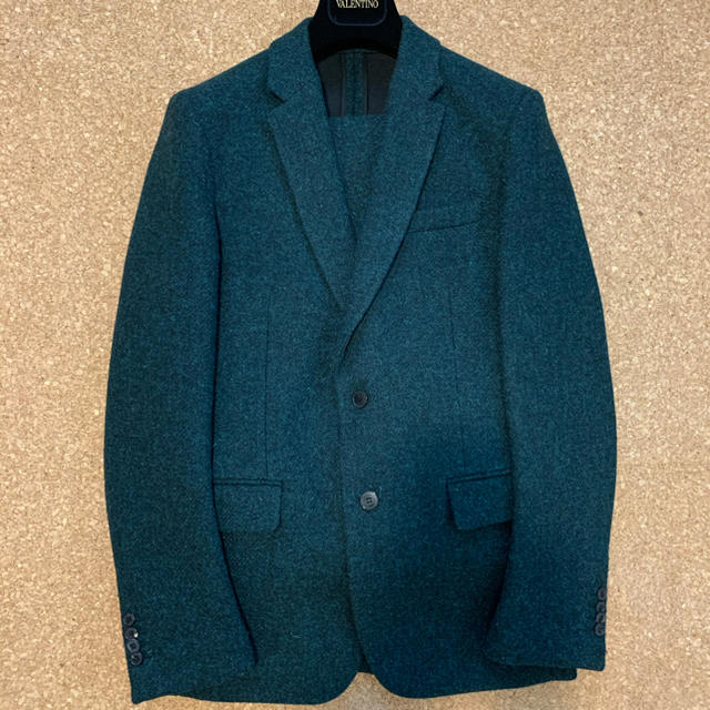 VALENTINO(ヴァレンティノ)の定価55万　VALENTINO ヴァレンティノ ウールスーツ　ダークグリーン メンズのスーツ(セットアップ)の商品写真