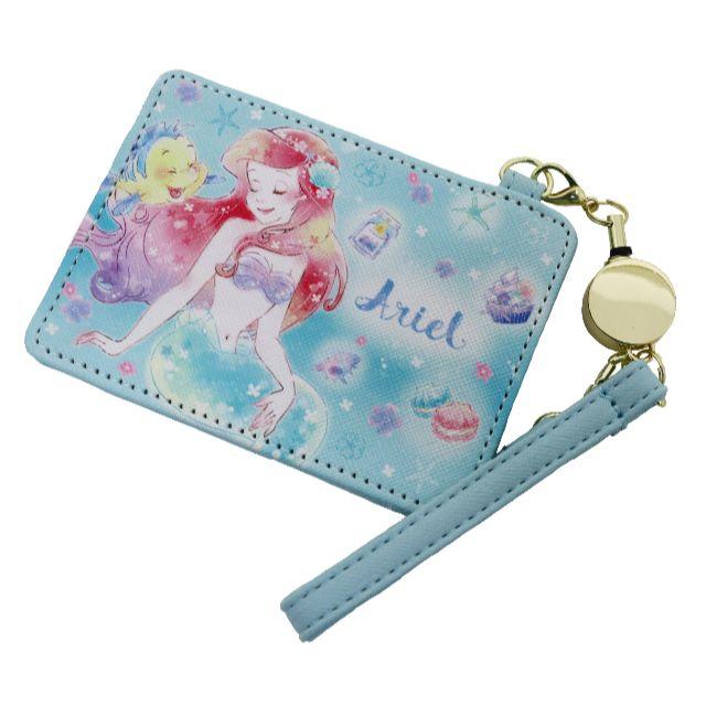 Disney(ディズニー)のディズニー アリエル Ariel 定期入れ リール付き 合皮★ライトブルー新品 レディースのファッション小物(名刺入れ/定期入れ)の商品写真