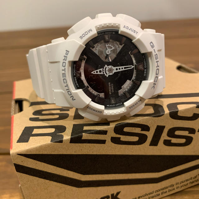 G SHOCK Gショック　ホワイト　白　新品未使用　保証書付き　正規品