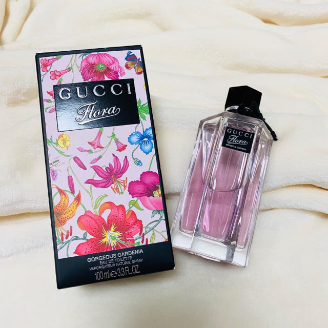 Gucci(グッチ)のグッチフローラ　100ml コスメ/美容の香水(香水(女性用))の商品写真