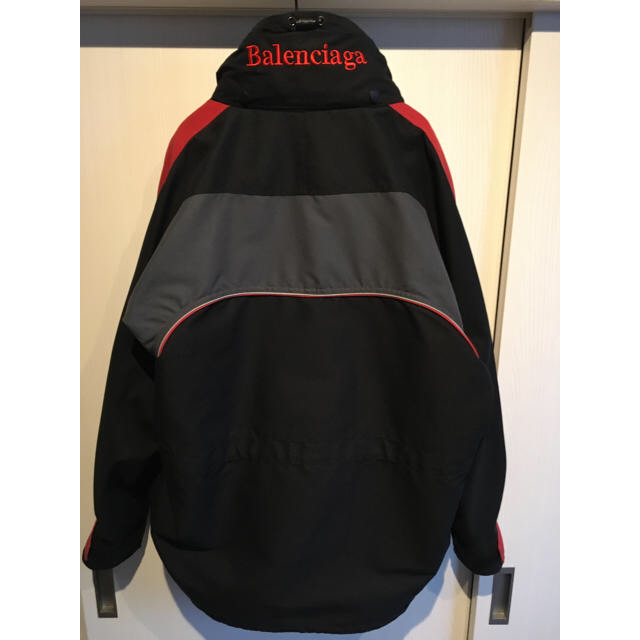 Balenciaga(バレンシアガ)のBALENCIAGA Cシェイプパーカー 44 メンズのジャケット/アウター(マウンテンパーカー)の商品写真