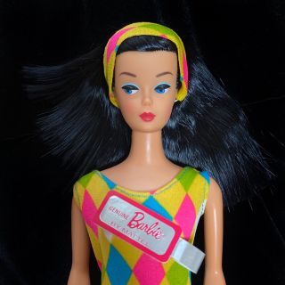 バービー(Barbie)のマテル社 レトロカラーマジックバービー人形 復刻版 未使用(キャラクターグッズ)