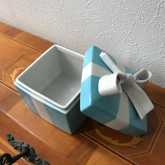 ティファニーTiffany 陶器 小物入れ 希少largeサイズ ティファニーTiffany 陶器 小物入れ 希少largeサイズ