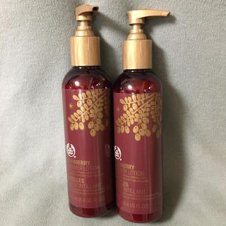 ザボディショップ(THE BODY SHOP)のTHE BODY SHOP  クランベリー シマーローション　2本セット(ボディローション/ミルク)