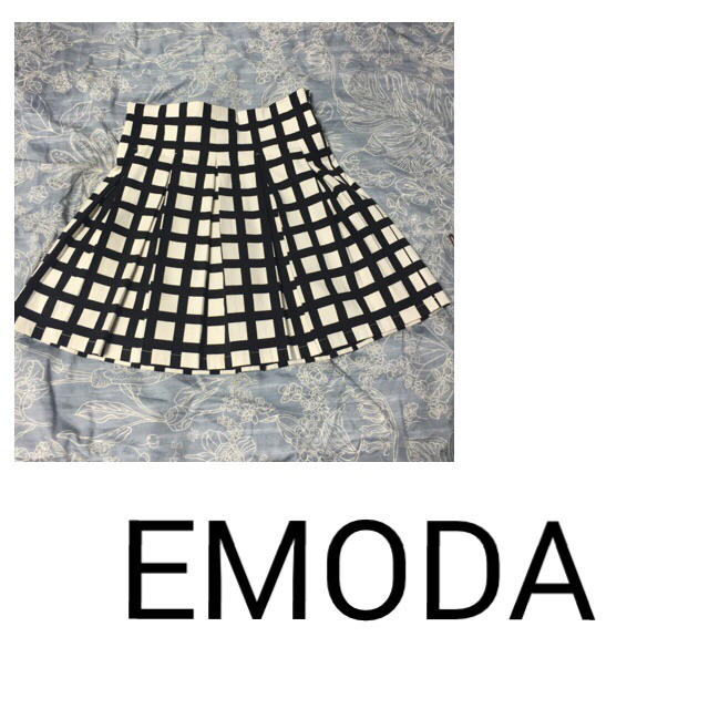 EMODA(エモダ)のEMODAスカート レディースのスカート(ミニスカート)の商品写真