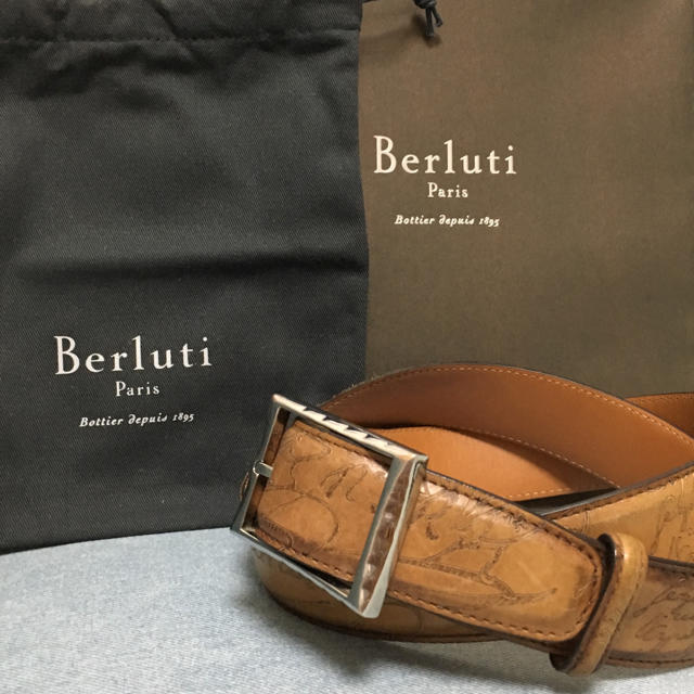 Berluti(ベルルッティ)のベルルッティ✨カリグラフィー✨Berluti✨レザー✨ベルト✨ メンズのファッション小物(ベルト)の商品写真