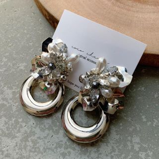 アメリヴィンテージ(Ameri VINTAGE)のシルバー花びらリングピアス＊シルバーピアス＊フラワーピアス(ピアス)