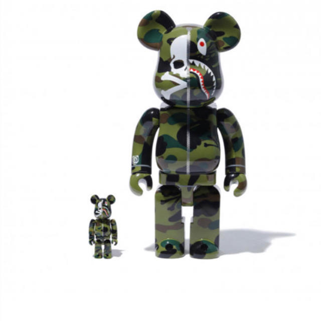 A BATHING APE(アベイシングエイプ)のMM VS BAPE BE@RBRICK 100% & 400% エンタメ/ホビーのフィギュア(その他)の商品写真