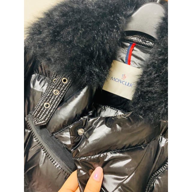 MONCLER(モンクレール)のMoncler 18/19秋冬 foulque春セール レディースのジャケット/アウター(ダウンジャケット)の商品写真