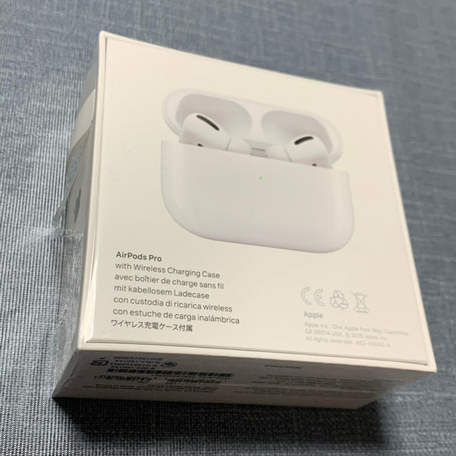 Apple(アップル)のairpods pro 新品・未使用　1台 スマホ/家電/カメラのオーディオ機器(ヘッドフォン/イヤフォン)の商品写真