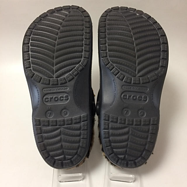 crocs(クロックス)のクロックス コンフォートサンダル M7サイズ 美品 防寒 幅広 軽量 快適 メンズの靴/シューズ(サンダル)の商品写真