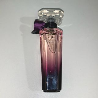 ランコム(LANCOME)のLANCOME トレゾァミッドナイトローズ オードゥパルファン30ml(箱なし)(香水(女性用))