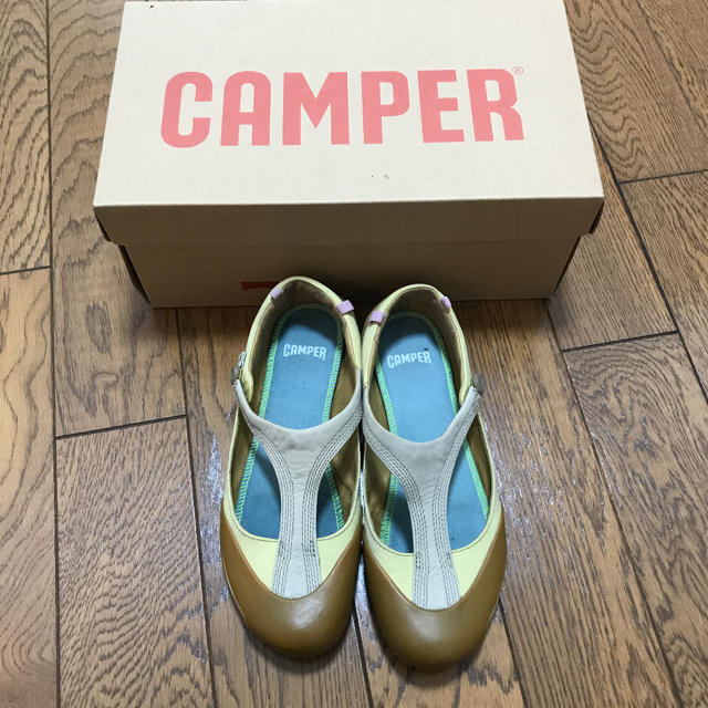 CAMPER(カンペール)のCAMPERフラットシューズ レディースの靴/シューズ(スリッポン/モカシン)の商品写真