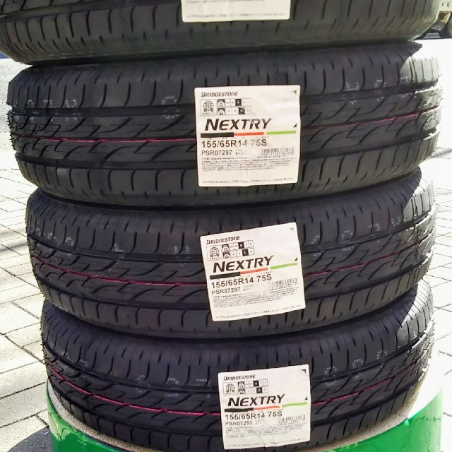 BRIDGESTONE(ブリヂストン)の155/65R14 ブリヂストン新品タイヤ4本 全国送料無料 自動車/バイクの自動車(タイヤ)の商品写真