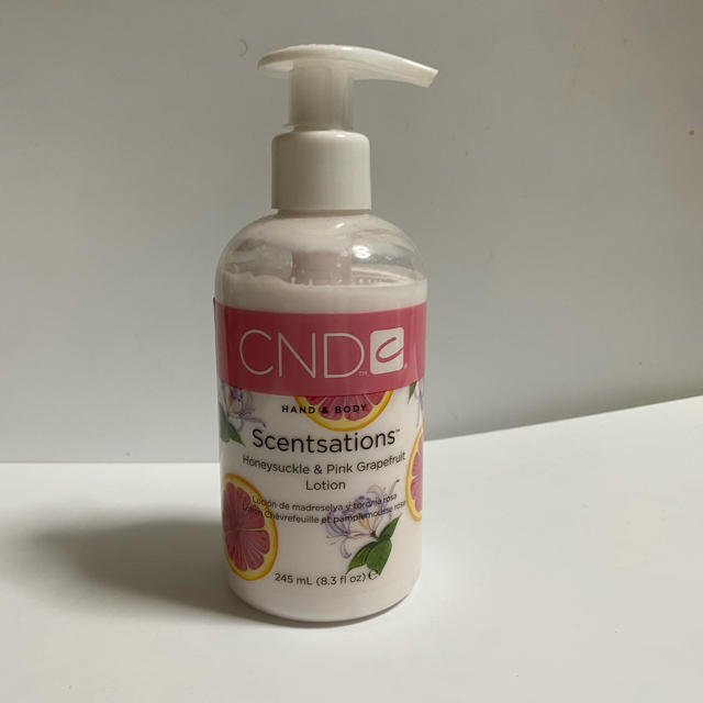 CND(シーエヌディー)のCND センセーションズ スイカズラとピンクグレープフルーツの香り コスメ/美容のボディケア(ボディローション/ミルク)の商品写真