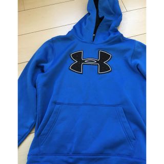 アンダーアーマー(UNDER ARMOUR)のアンダーアーマー　パーカー(Tシャツ/カットソー)