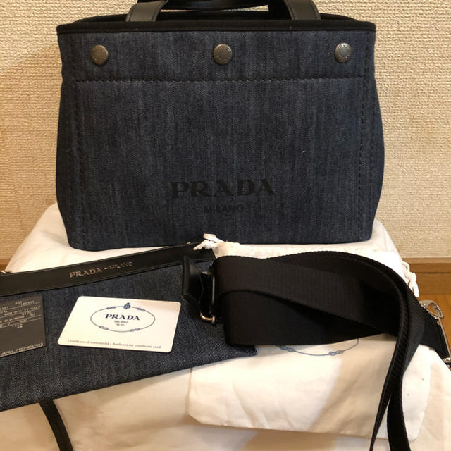 PRADA(プラダ)の新品同様　プラダ   シティカーフ2way レディースのバッグ(トートバッグ)の商品写真