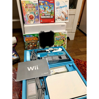 ウィー(Wii)のwii本体　ソフト5本(家庭用ゲーム機本体)