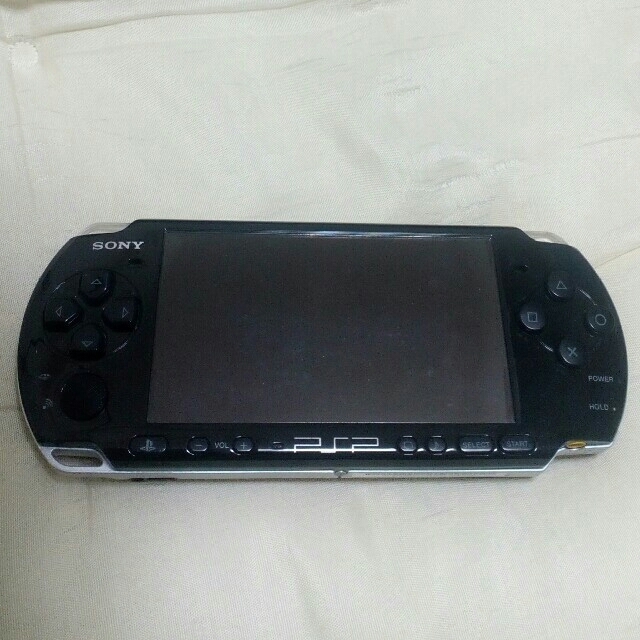 PlayStation Portable(プレイステーションポータブル)のpsp3000 エンタメ/ホビーのゲームソフト/ゲーム機本体(携帯用ゲーム機本体)の商品写真