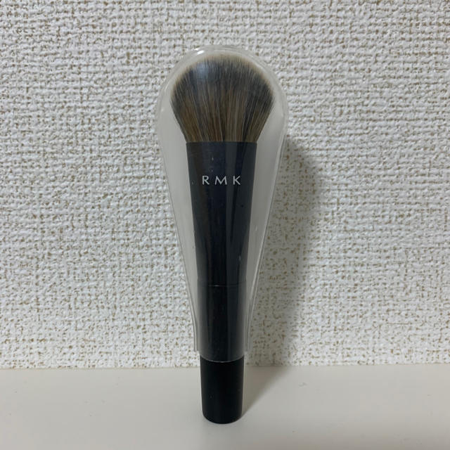 RMK(アールエムケー)のお値下げ中　RMK ファンデーションブラシ　N コスメ/美容のメイク道具/ケアグッズ(チーク/フェイスブラシ)の商品写真