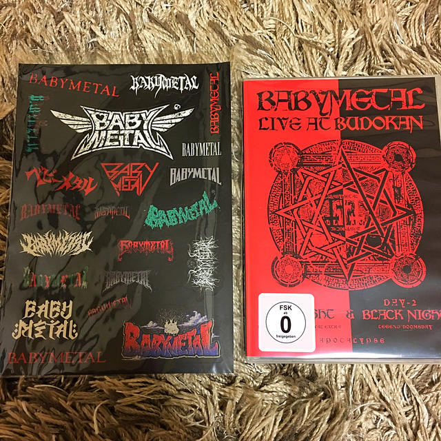 BABYMETAL(ベビーメタル)のBABYMETAL 2014DVD  2016ステッカー エンタメ/ホビーのDVD/ブルーレイ(ミュージック)の商品写真