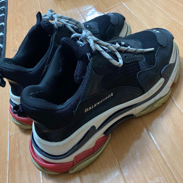 Balenciaga(バレンシアガ)のバレンシアガ　triple s    41 メンズの靴/シューズ(スニーカー)の商品写真