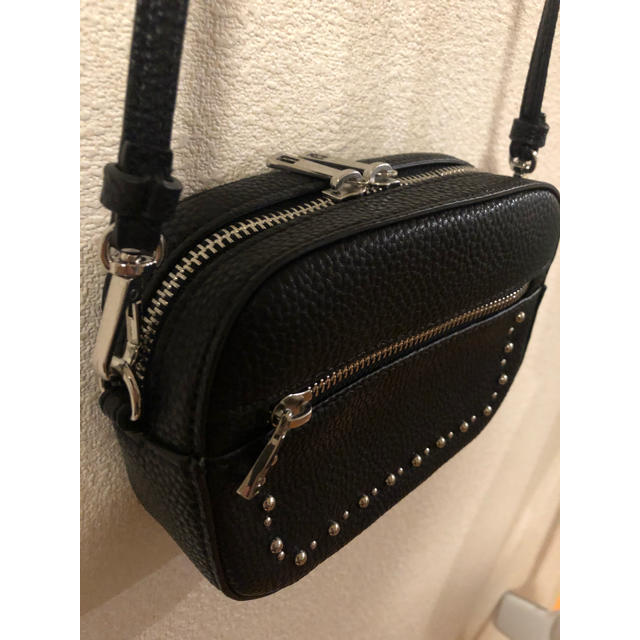 ZARA(ザラ)のなな様専用【美品】ザラ　レザー風バッグ レディースのバッグ(ショルダーバッグ)の商品写真