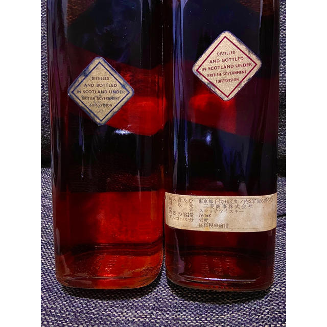 【希少品】ジョニーウォーカー オールド 特級 ブラック レッド 2本セット 食品/飲料/酒の酒(ウイスキー)の商品写真