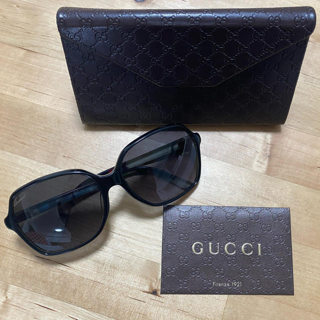 Gucci(グッチ)のshan様専用　お値下げ⭐︎Gucci サングラス レディースのファッション小物(サングラス/メガネ)の商品写真