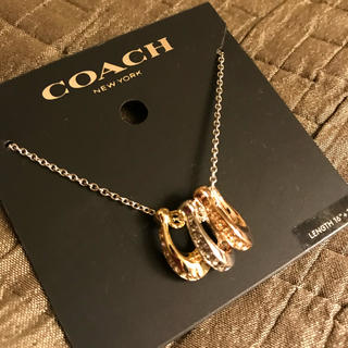 コーチ(COACH)の最新作　新品　COACH/コーチ 3連　ネックレス(ネックレス)